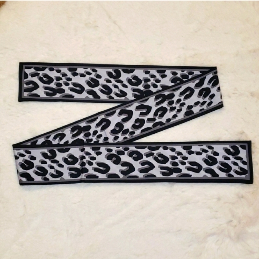 Silver Leopard print Silk Skinny Scarf Twilly - Picture 2 of 8